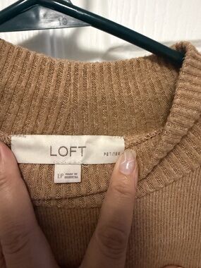 LOFT Ribbed Crewneck Sweater in Camel Tan